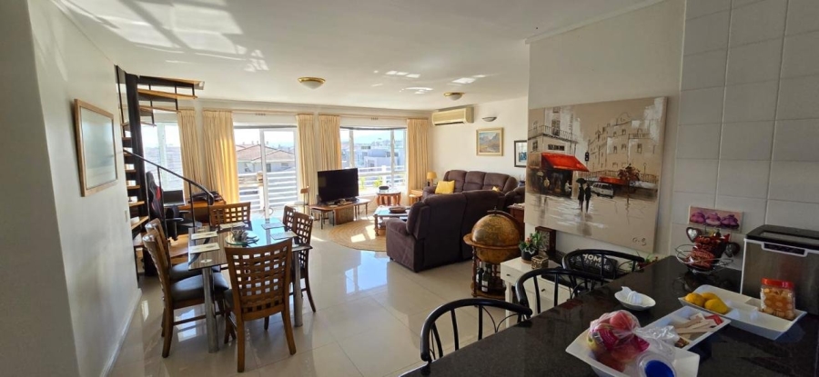 3 Bedroom Property for Sale in Harbour Island Western Cape